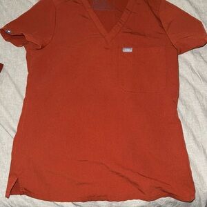 Women’s FIGS scrub set